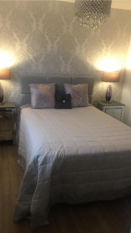 Double Room With En-Suite. Central For North West Rainhill Exterior foto